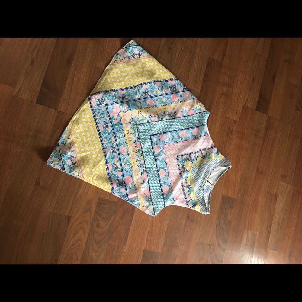Colorful top - Picture 2 of 2